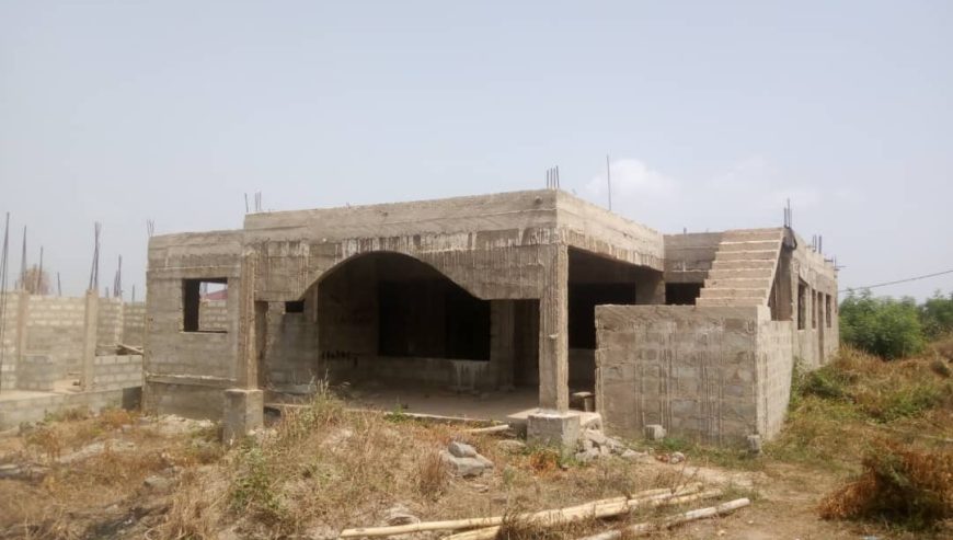 4 Bedroom uncompleted Building