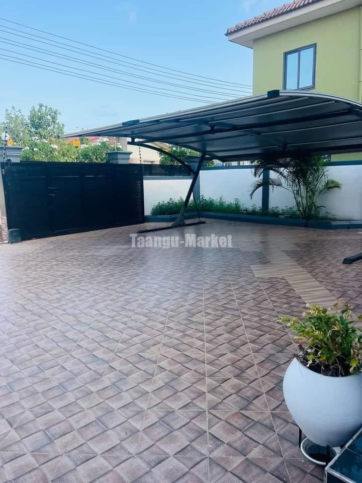 Newly built 3 bedroom’s house for sale