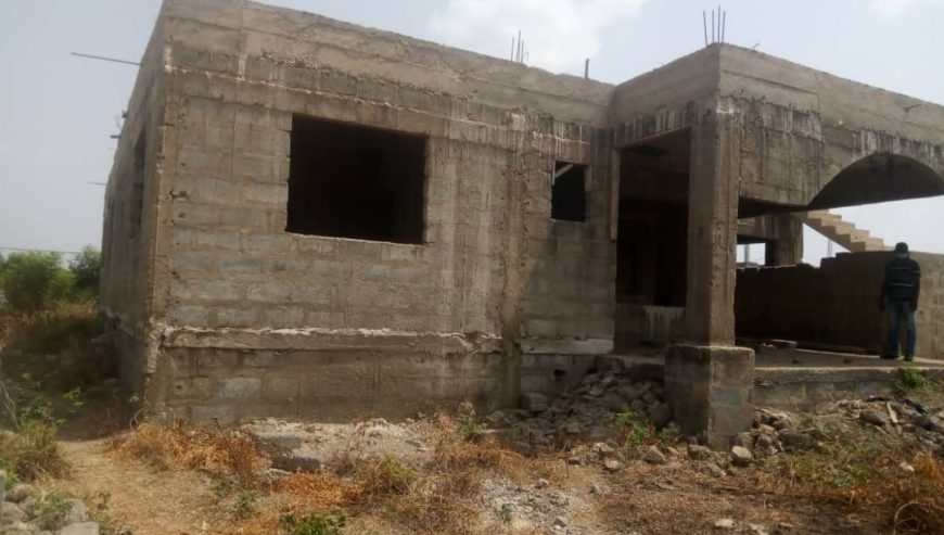 4 Bedroom uncompleted Building