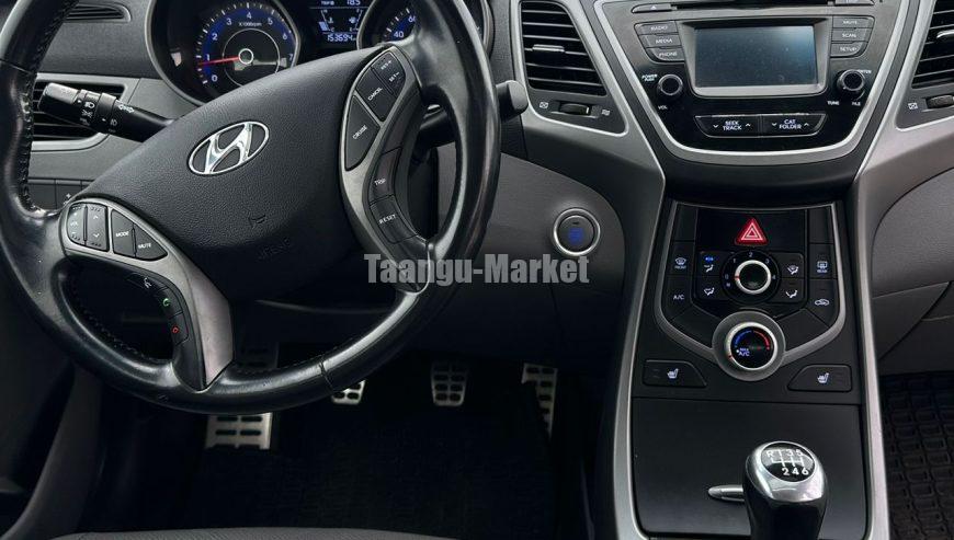 Hyundai Elantra